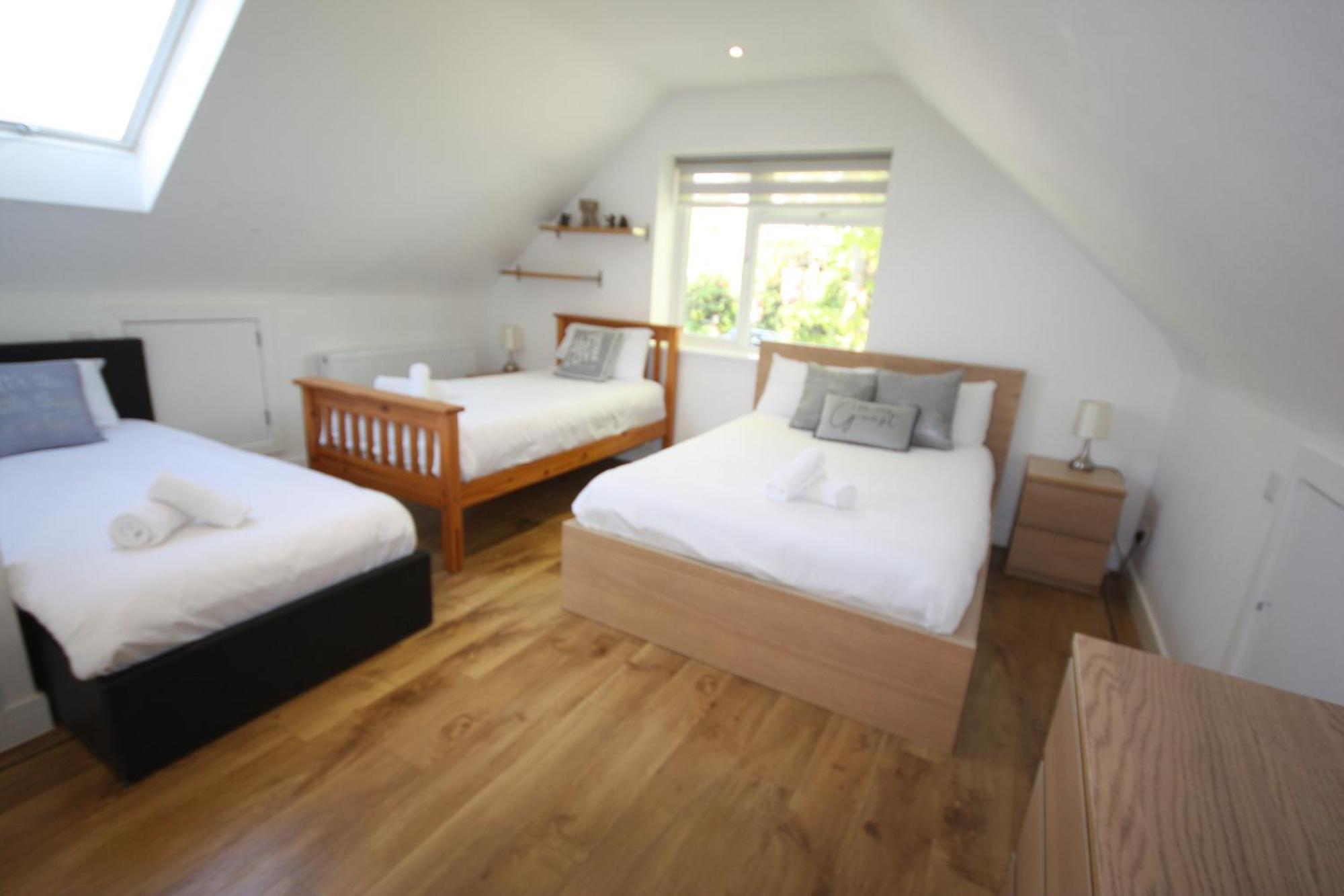 Four Corners Holiday Home Hot Tub & Sauna Ferndown Exterior foto